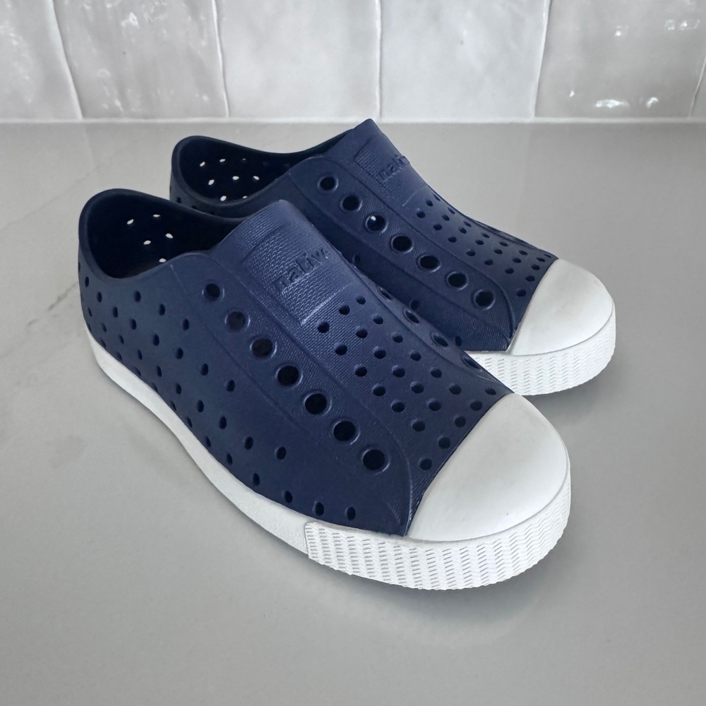 Native Jefferson Slip On Sneakers Kids Size C11 Navy Blue Perforated Water Shoes